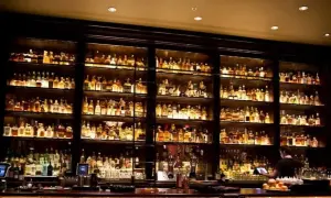 Najlepsza whisky - odkryj wyjątkowe smaki i niezapomniane doznania