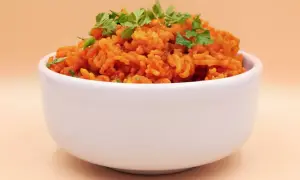 Jak zrobić ryż curry - prosty przepis na aromatyczne danie z warzywami