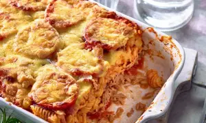 Zapiekanka makaronowa z tuńczykiem - łatwy przepis na pyszne danie