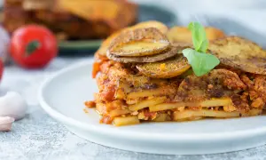 Smaczna zapiekanka z tofu - prosty przepis na wegańskie danie