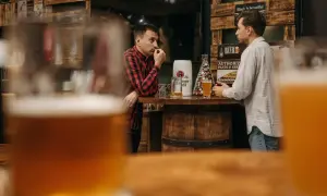 Ile trzymają 3 piwa? Czas trzeźwienia i skutki dla organizmu