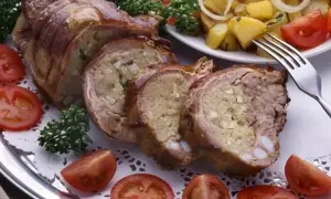 Jak długo dusić cielęcinę, aby była idealnie miękka i soczysta
