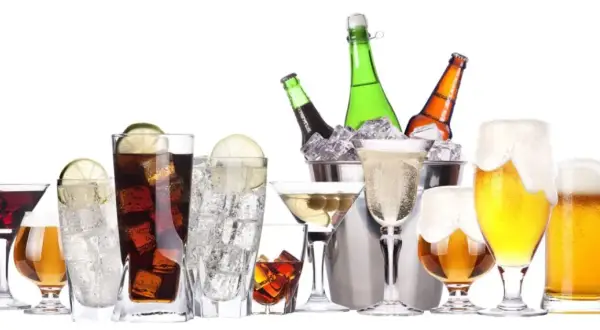 Ile kalorii ma 500 ml piwa? Zaskakujące różnice w kaloryczności