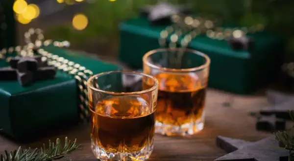 Jakie whisky na prezent – idealne wybory na każdą okazję