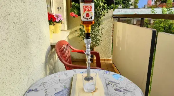 Jak zrobić nalewak do whisky, aby precyzyjnie odmierzać alkohol