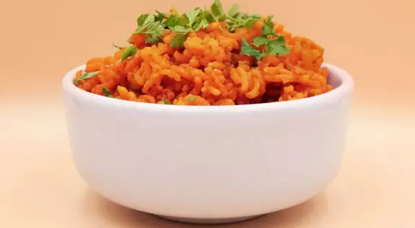 Jak zrobić ryż curry - prosty przepis na aromatyczne danie z warzywami