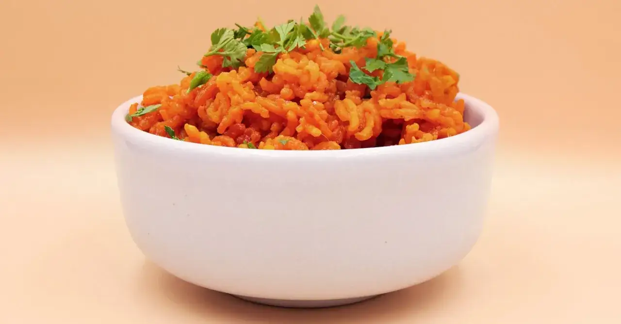Zdjęcie Jak zrobić ryż curry - prosty przepis na aromatyczne danie z warzywami